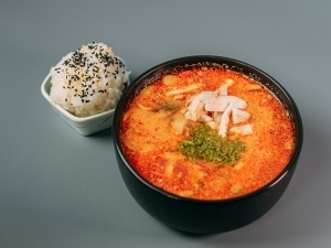 Том-ям с курицей