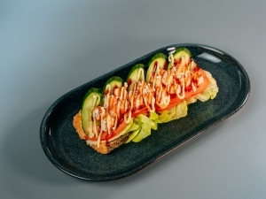 Хот-дог с креветкой